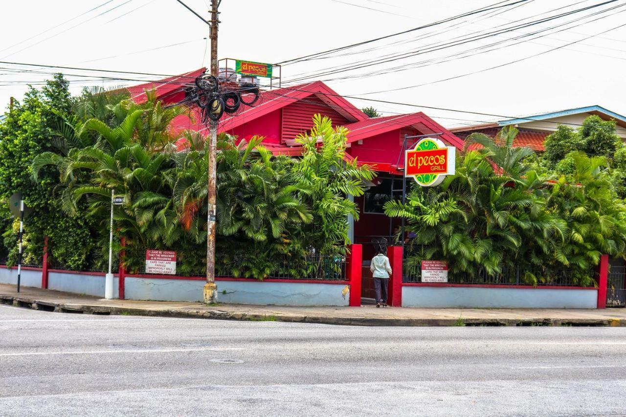 Liam'S Guesthouse On The Avenue Port Of Spain Port of Spain ภายนอก รูปภาพ